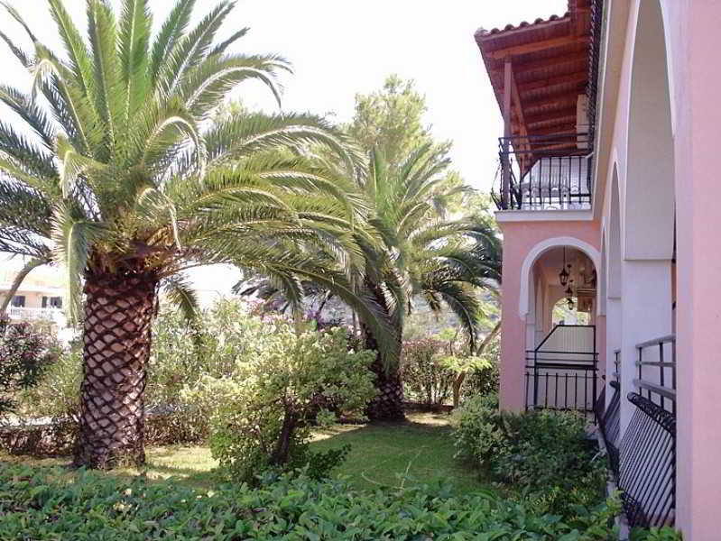 Eleni'S Garden & Castello Suites Аликанас Экстерьер фото